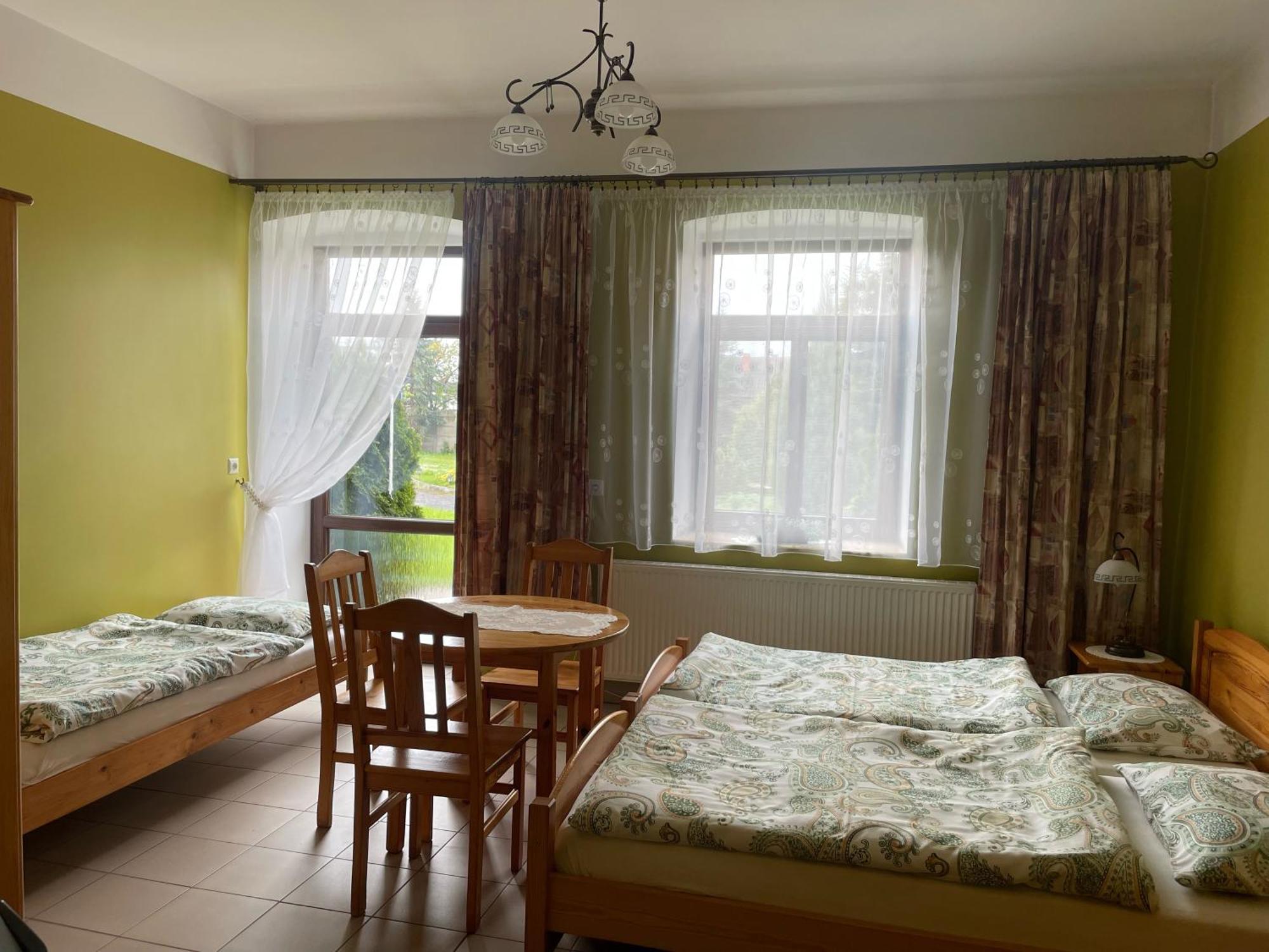Jurajka Hotel Zarki Luaran gambar